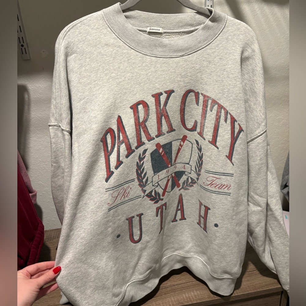 Abercrombie Oversized Crewneck Swarshirt